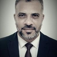 صورة المؤلف محمد طه
